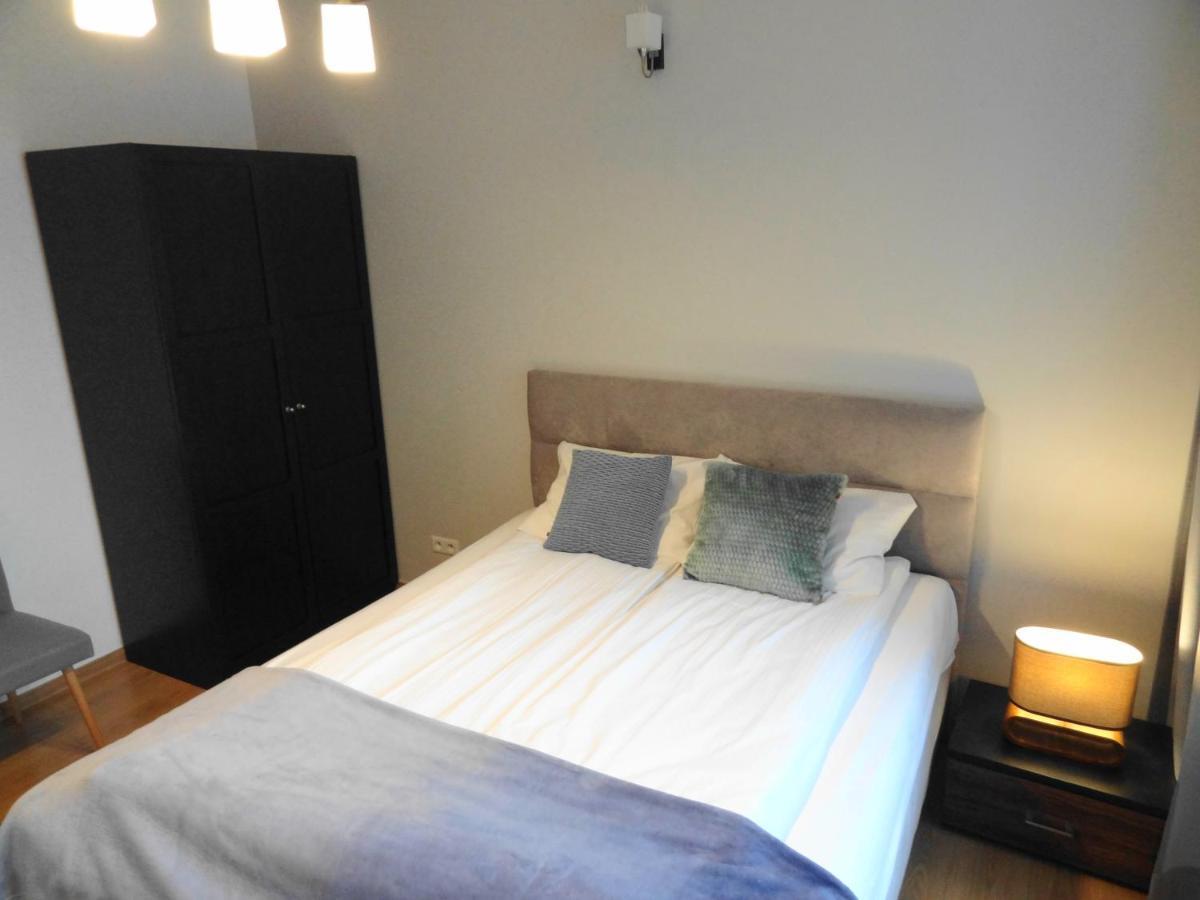 10 Min Do Lotniska, 2 Syp, Ekspres Do Kawy, Kosmetyki Ada, By Visitwarsaw Apartments Экстерьер фото