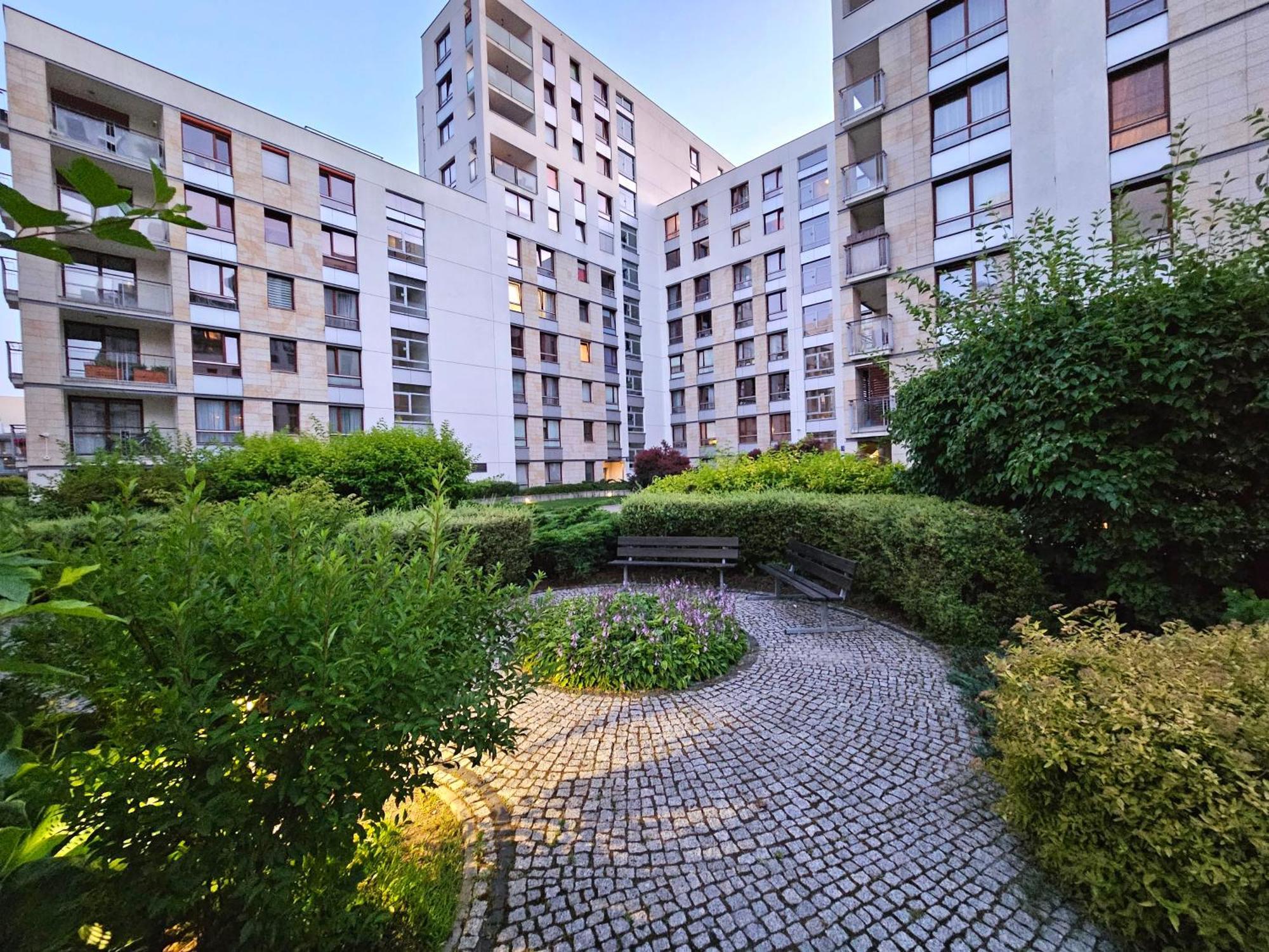 10 Min Do Lotniska, 2 Syp, Ekspres Do Kawy, Kosmetyki Ada, By Visitwarsaw Apartments Экстерьер фото